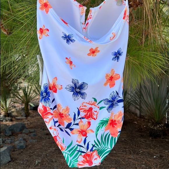 Tommy Bahama🌴Floral V-Wire Bandeau One-Piece Swimsuit🌴 - Picture 8 of 12